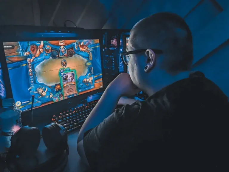 Hearthstone Decks Review: What It Is, Features, Safety, and Alternatives