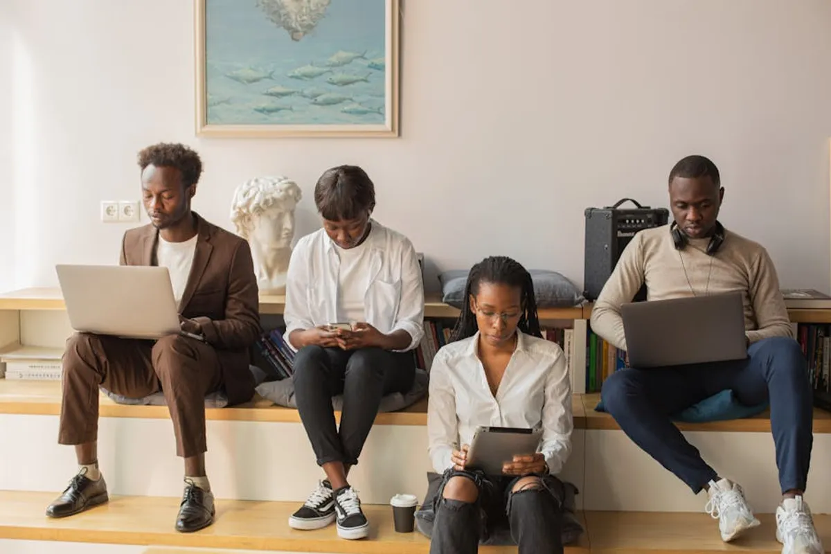 How culture-focused readers can make sense of mollygram.com
