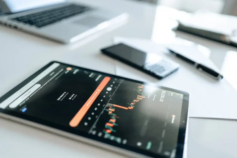 How voomixi.com connects to search demand in technology and app discovery